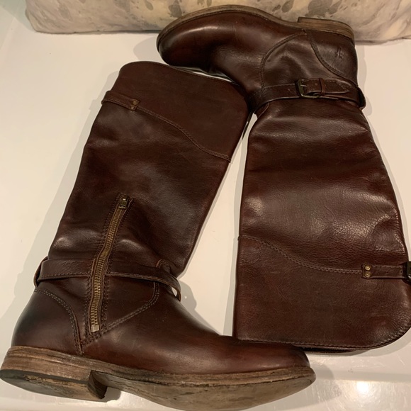 Frye Shoes - GORGEOUS FRYE LEATHER BUCKLE BOOTS SIZE 8